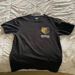 New Era Memphis Grizzlies t-shirt (NWOT)